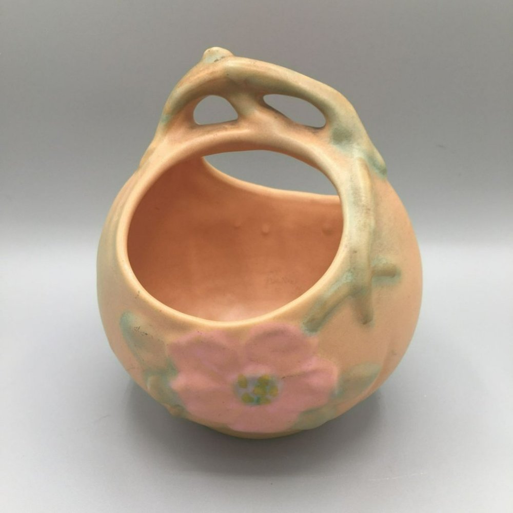 WELLER WILD ROSE Basket/ Pumpkin / Planter / Vase - Vintage 1930's